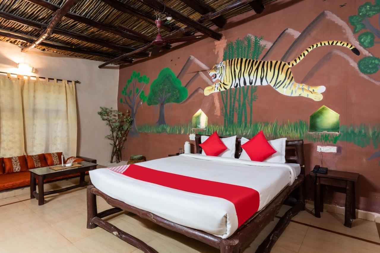 Kanha Village Eco Resort Luaran gambar